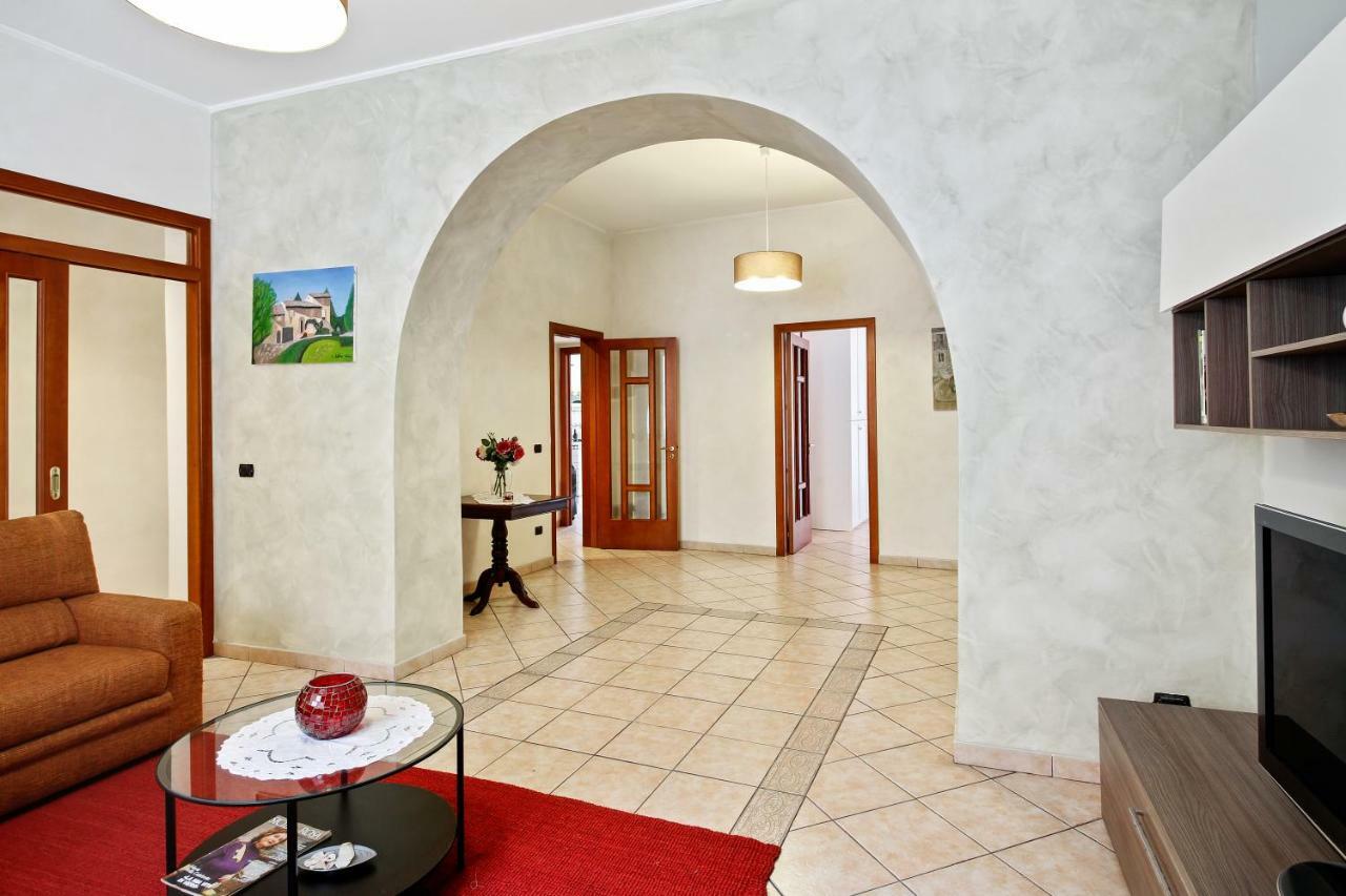 Central Balcony Apartment Catania Luaran gambar